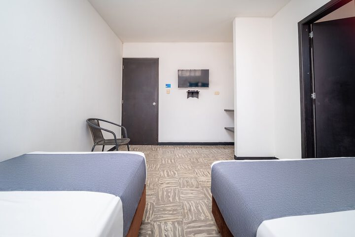 Room 16 of 30