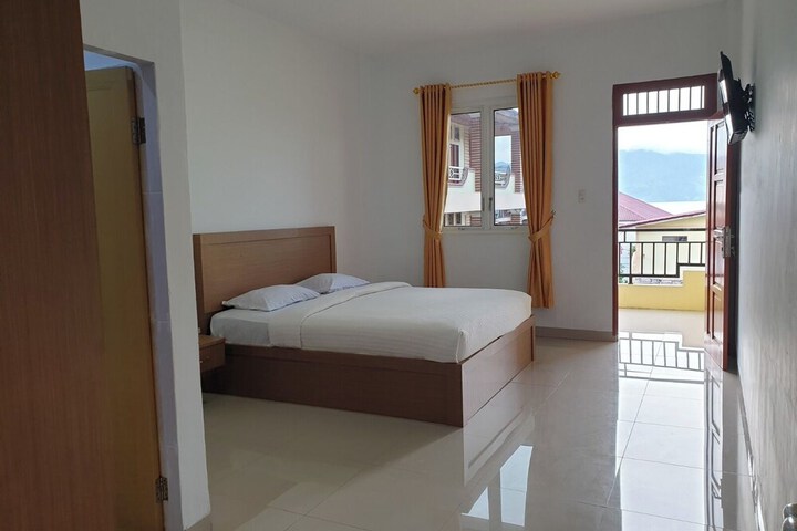 Room 4 of 22