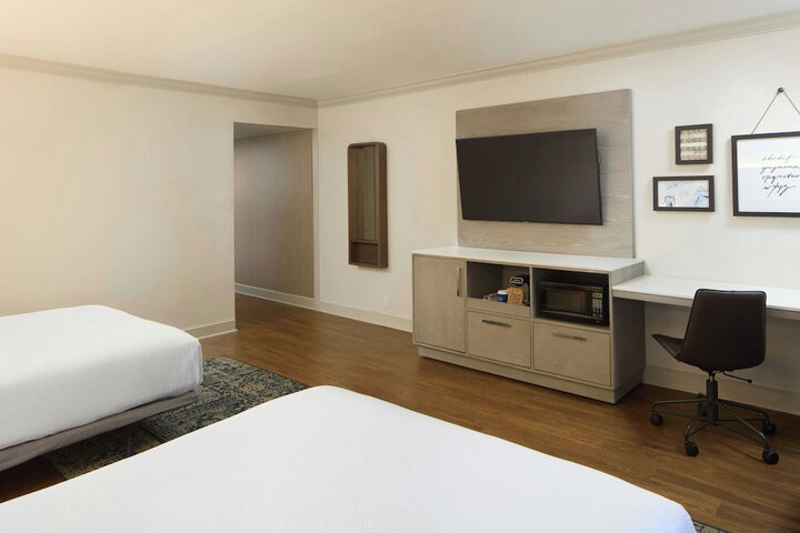 Room 19 of 63