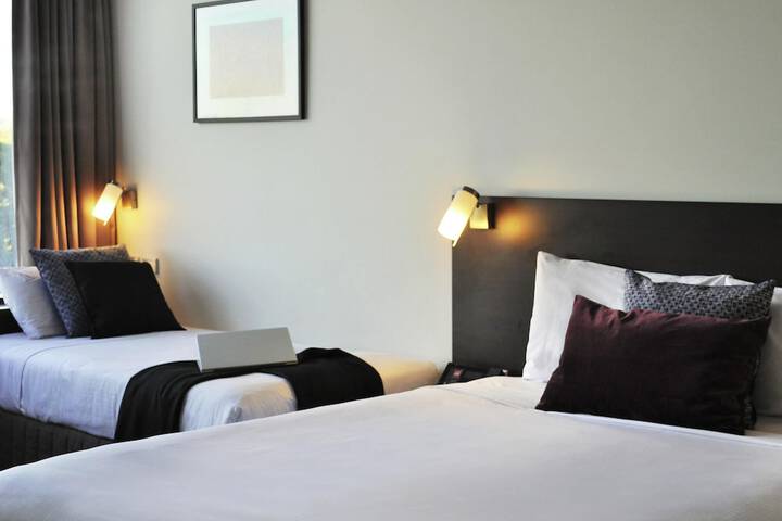 Room 4 of 46