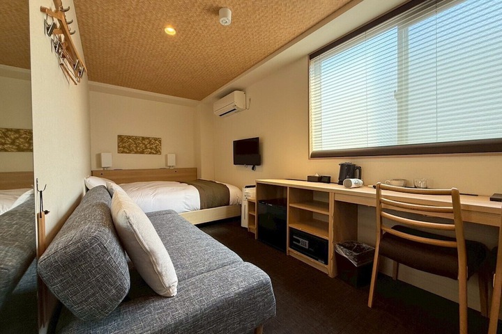 Room 30 of 41