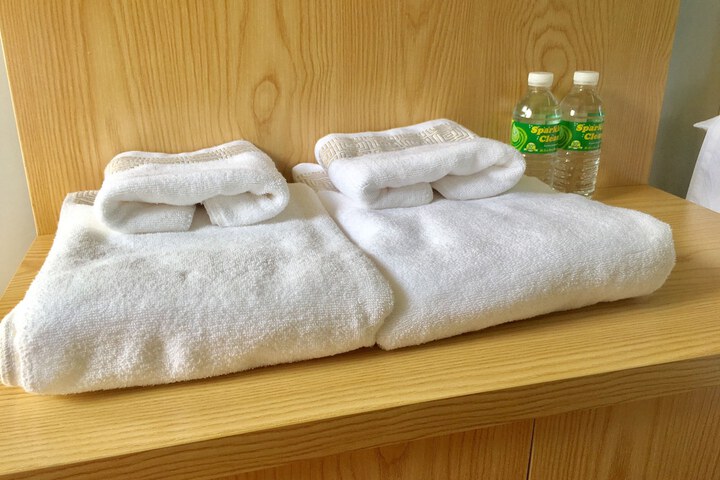 Room 4 of 24