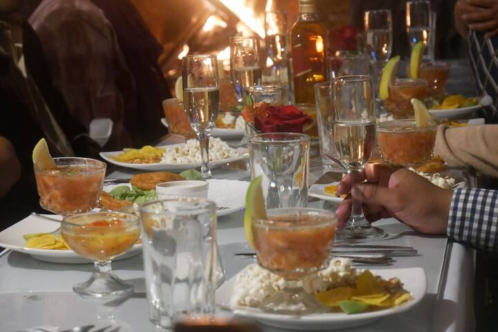 Dining 32 of 65