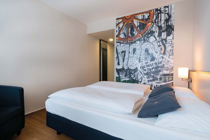 Room 21 of 109