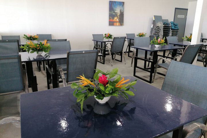 Dining 10 of 21