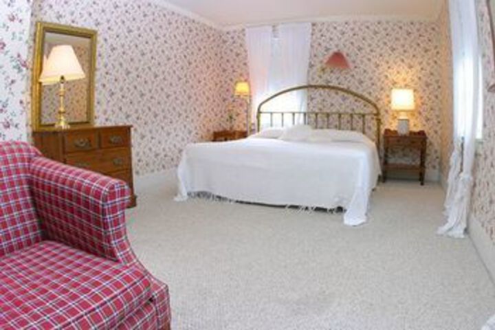 Room 34 of 69
