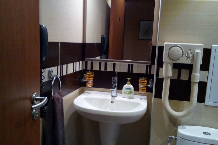 Room 19 of 30