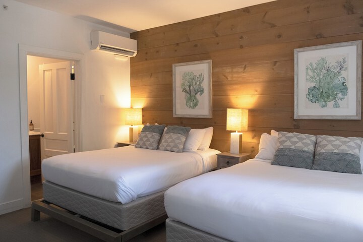 Room 9 of 49