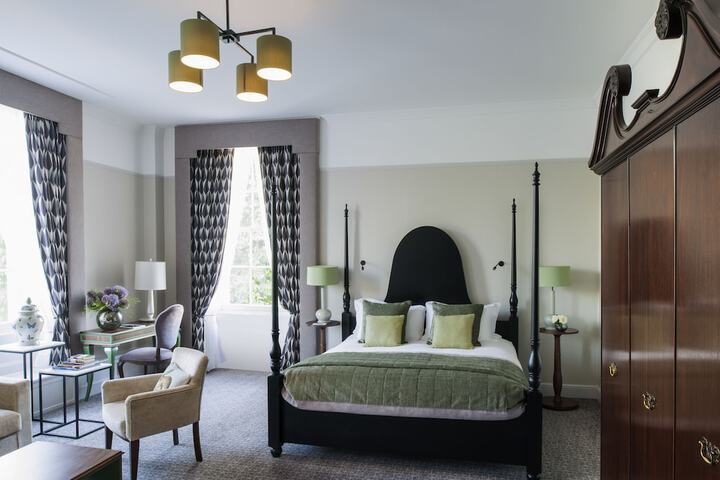 Room 12 of 65