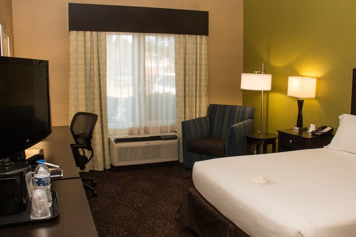 Standard | King Bed (18 of 24)
