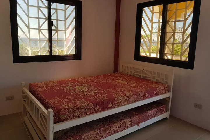 Room 6 of 17