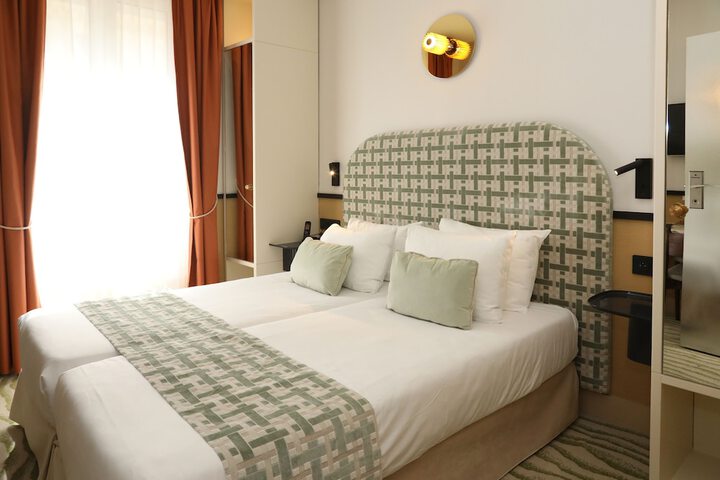 Room 7 of 46