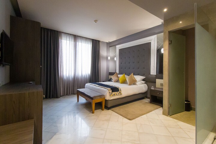 Room 28 of 51