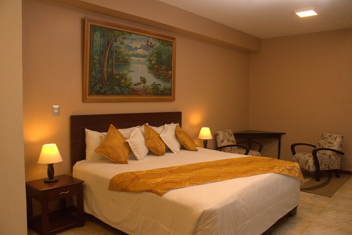 Room 8 of 42