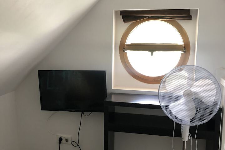 Room 20 of 32