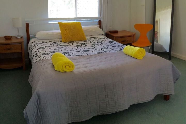 Room 2 of 12