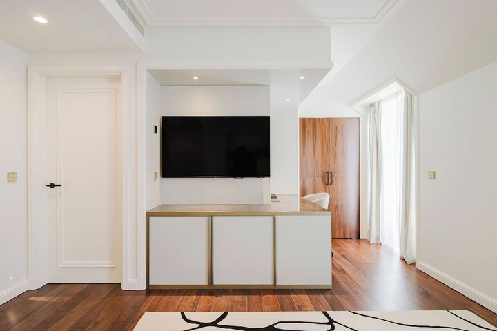 Room 36 of 150
