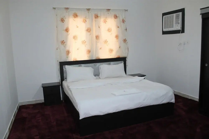 Room 3 of 17