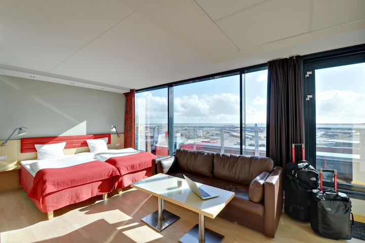 Room 20 of 49