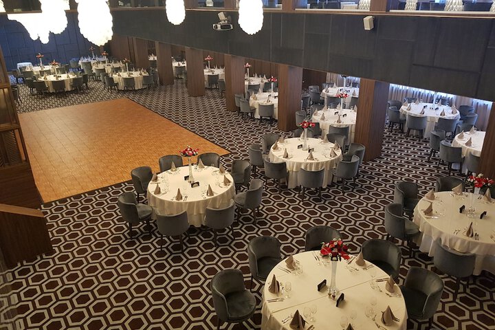 Dining 78 of 91