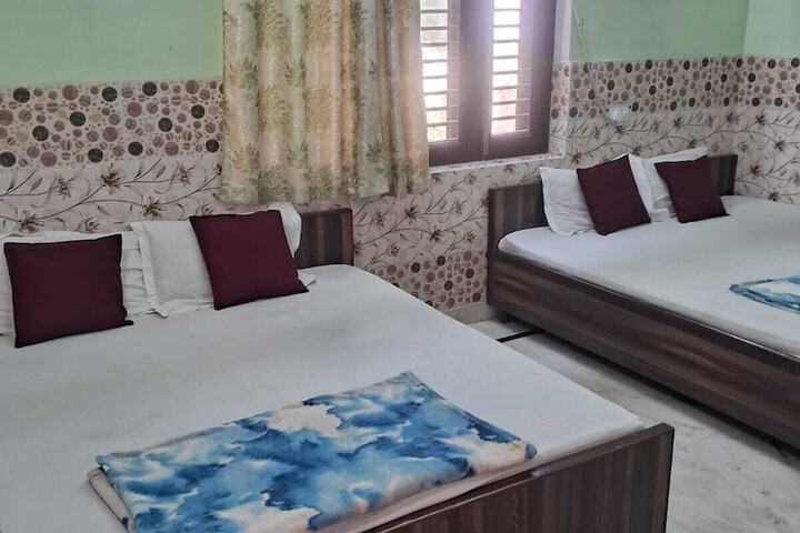 Room 5 of 24