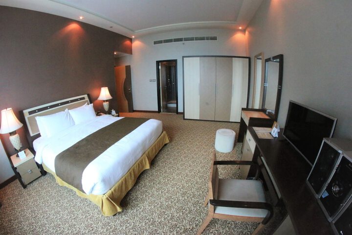 Room 15 of 72
