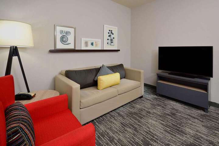 Suite 18 of 56