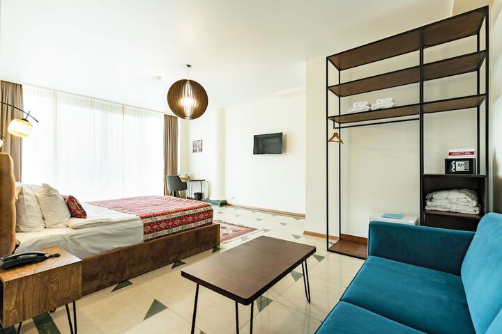 Room 22 of 95