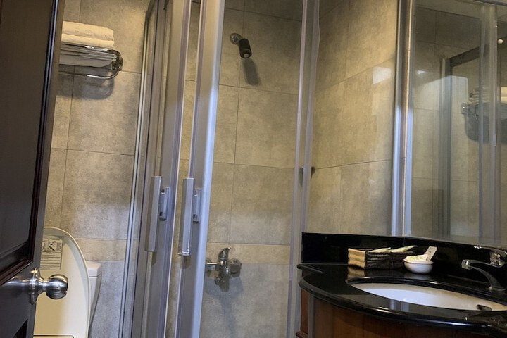 Room 31 of 50
