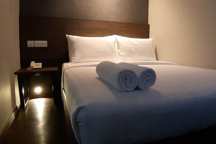 Room 34 of 138