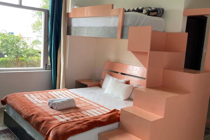 Room 20 of 34
