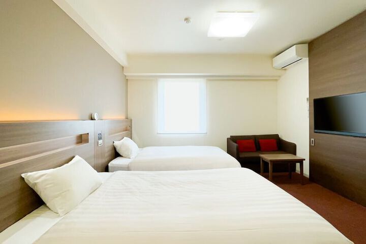 Room 10 of 46
