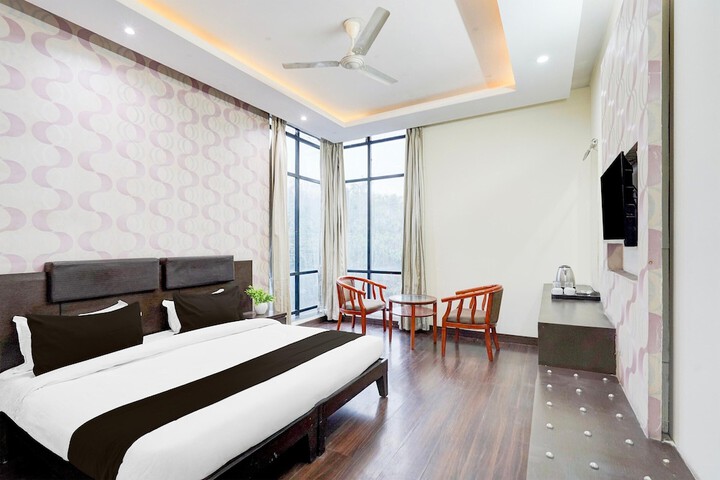 Room 15 of 27