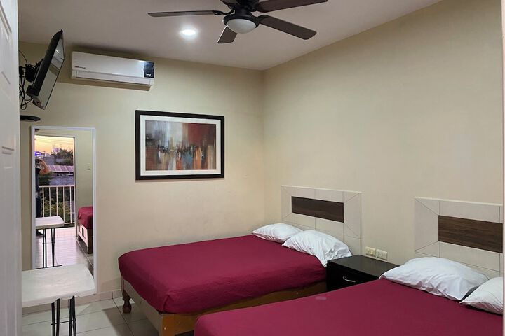 Room 11 of 72