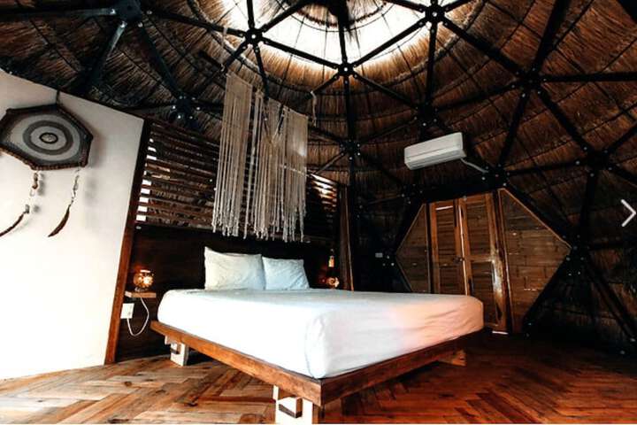 Room 28 of 122