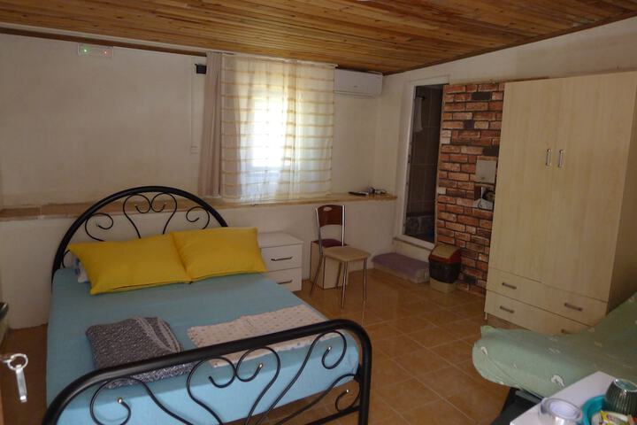 Room 135 of 263