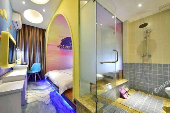 Yixin Theme Hotel