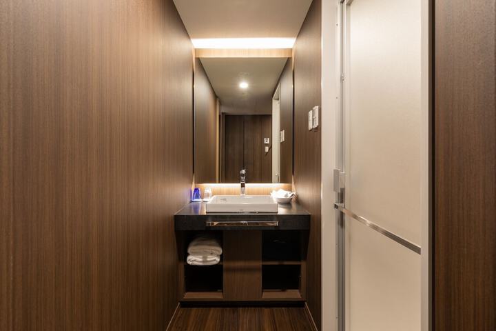 Room 14 of 40