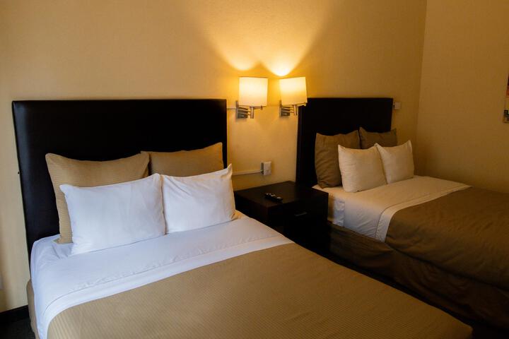 Room 44 of 65