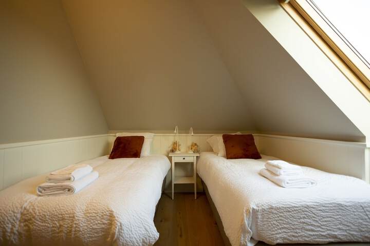Room 17 of 52