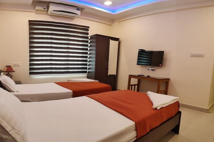 Room 15 of 61