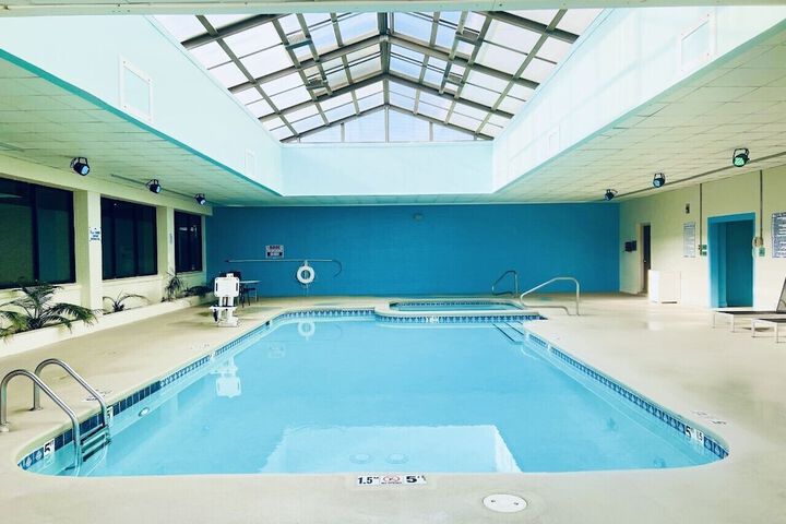 Pool 16 of 34