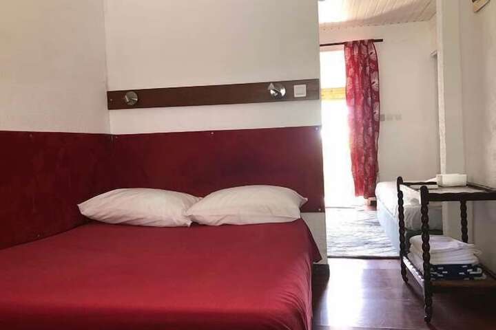 Room 3 of 26