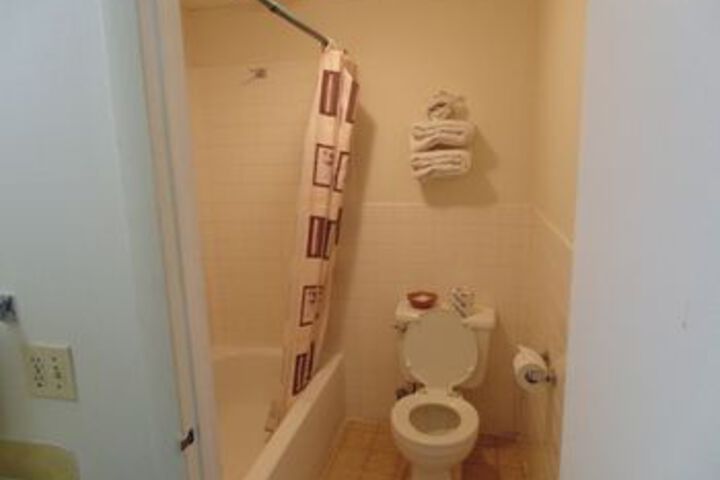 Room 2 of 14
