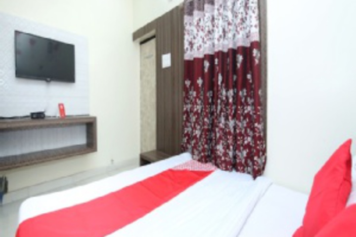 Room 140 of 407