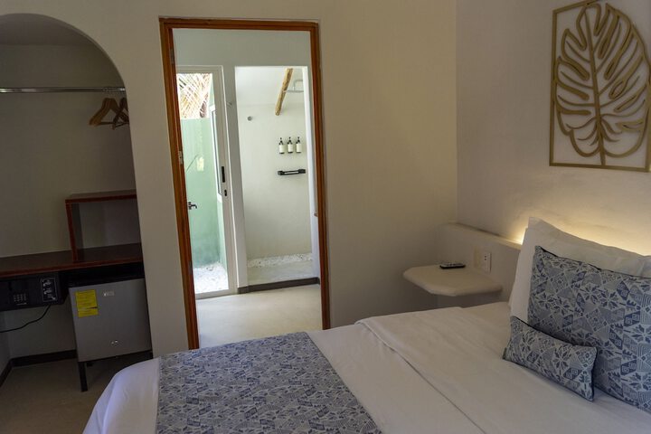 Room 4 of 89