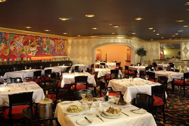Dining 64 of 74