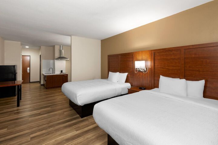 Room 16 of 32