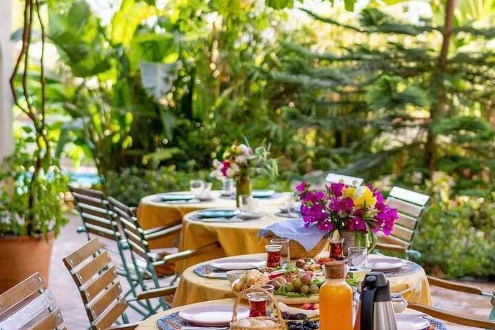 Breakfast/Coffee Service 9 of 10