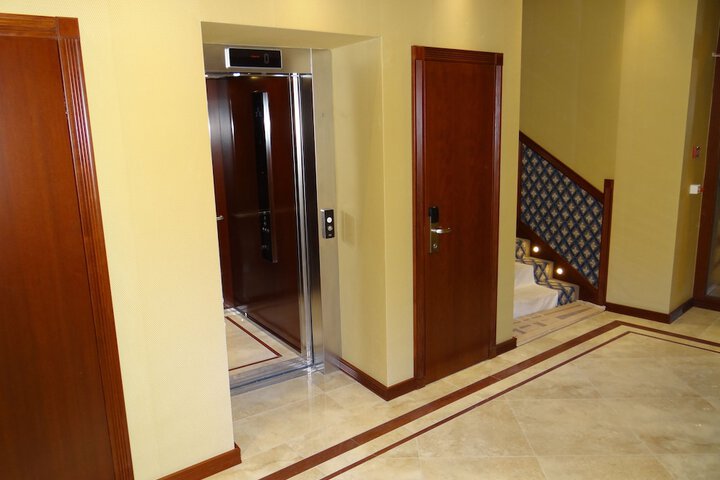 Hotel 2 of 51